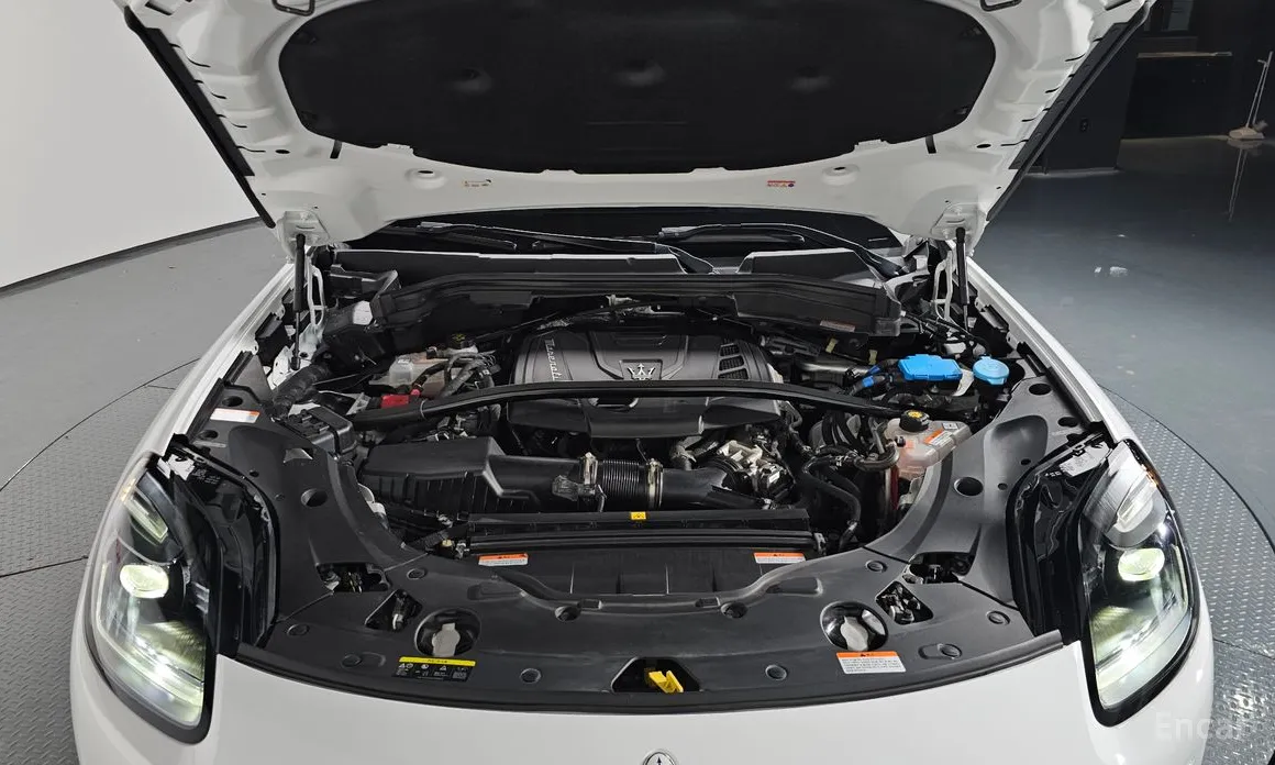 Maserati Grecale 2022 2.0 AWD GT