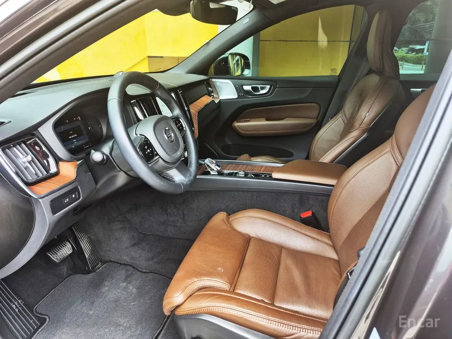 Volvo XC60 2017 T8 Ultimate Bright