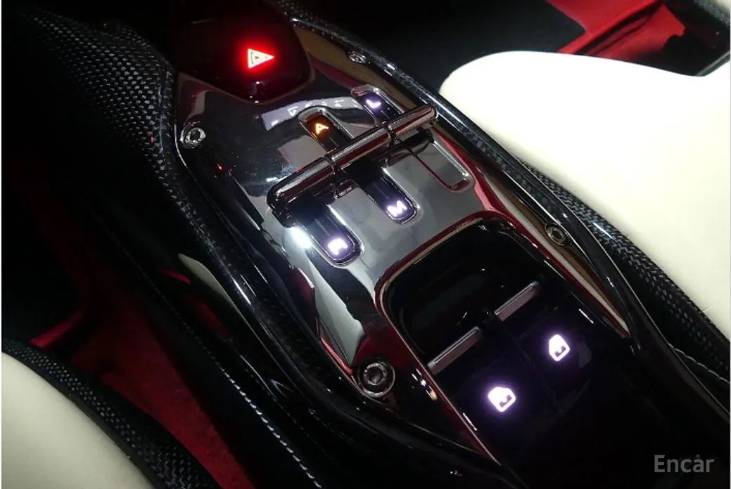 Ferrari SF90 2020 4.0