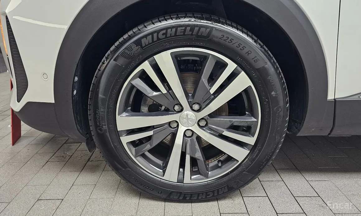 Peugeot 3008 2017 1.2 Pure Tech Allure