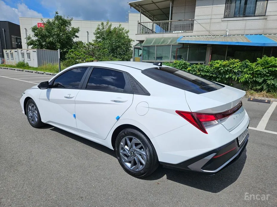 Hyundai Avante 2023 1.6