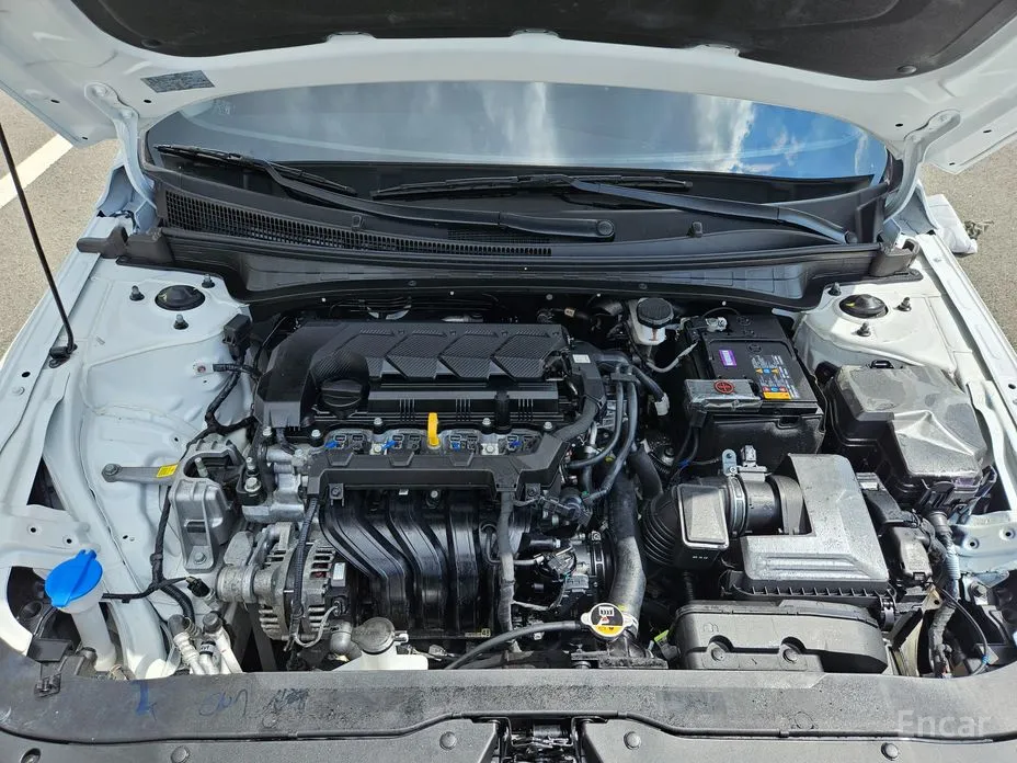 Hyundai Avante 2023 1.6