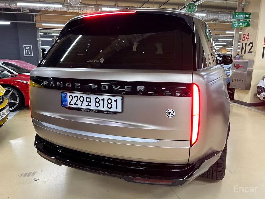 Land Rover Range Rover 2022 P530 SV Long Wheel Base