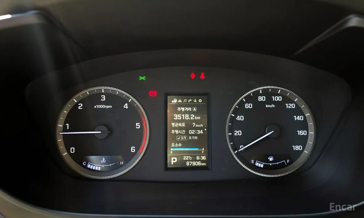 Hyundai Solati 2015 15-seater