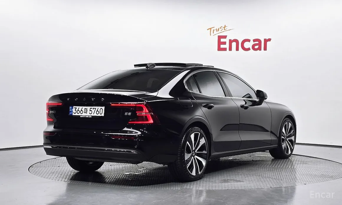 Volvo S60 2019 B5 Ultimate Bright