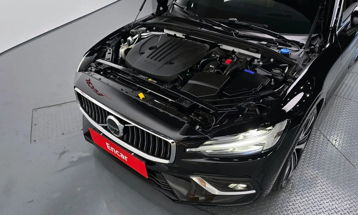 Volvo S60 2019 B5 Ultimate Bright