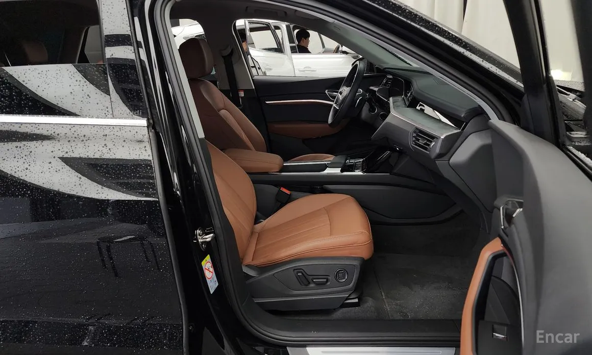 Audi Q8 e-tron 2024 50 Quattro