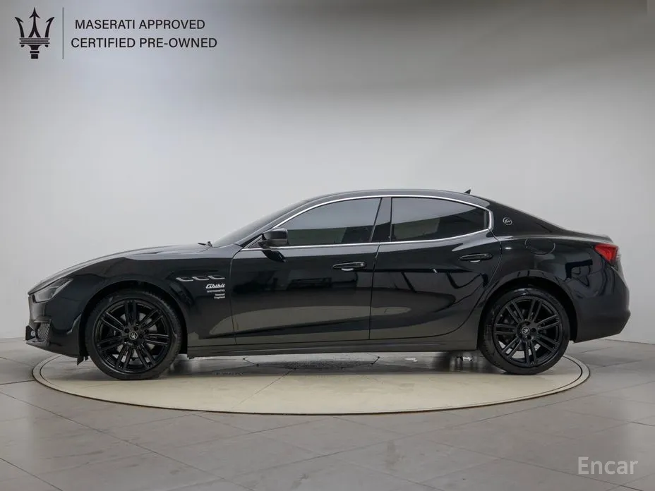 Maserati Ghibli 2013 2.0 Fragment Edition