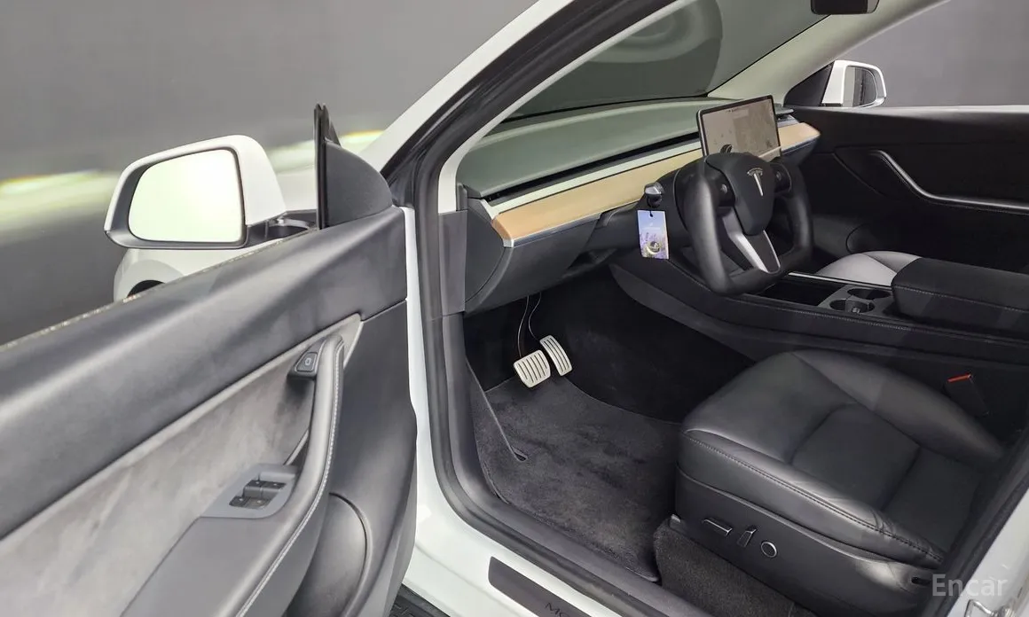 Tesla Model Y 2020 Performance