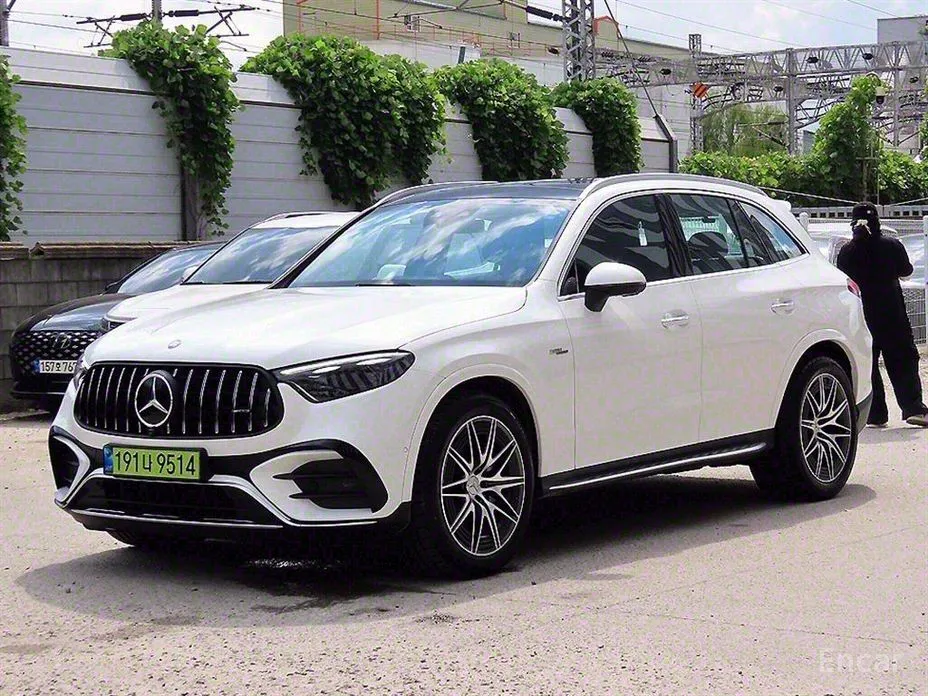 Mercedes-Benz GLC-Class 2023 AMG GLC43 4MATIC