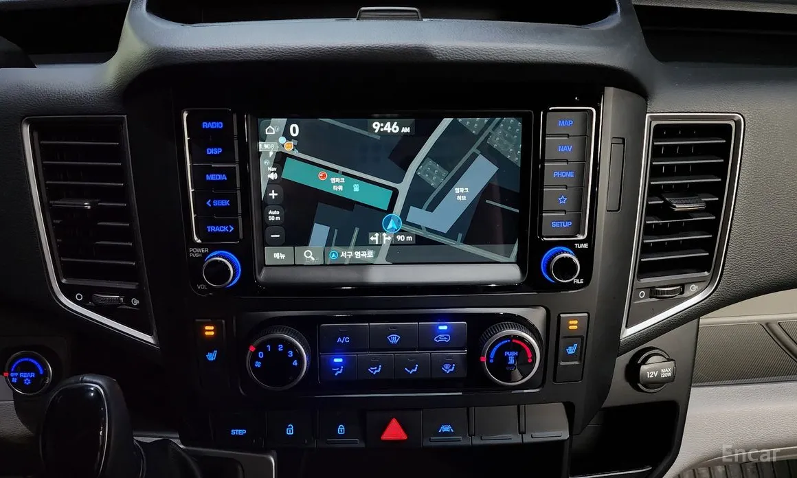 Hyundai Solati 2015 15-seater