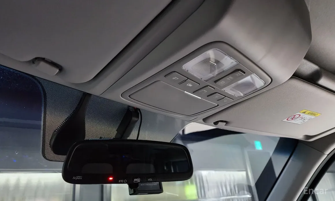 Hyundai Solati 2015 15-seater