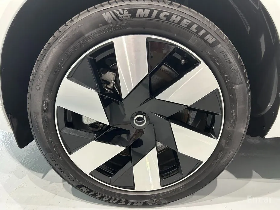 Volvo XC60 2017 T8 Ultra Bright