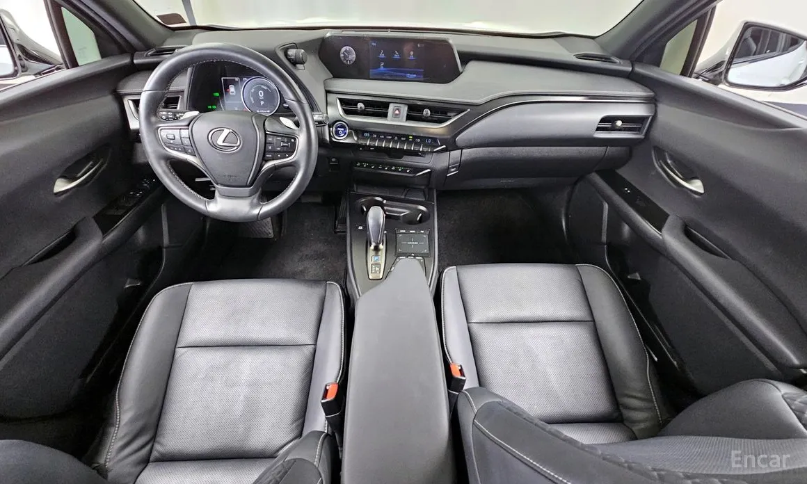 Lexus UX 2022 2WD