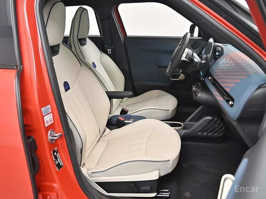 Mini Aceman 2025 SE Favoured