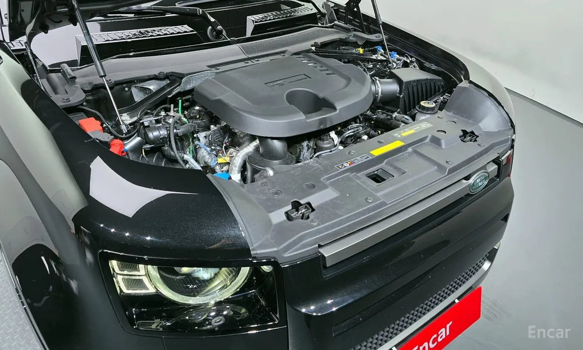 Land Rover Defender 2020 130 D300 X-Dynamic HSE