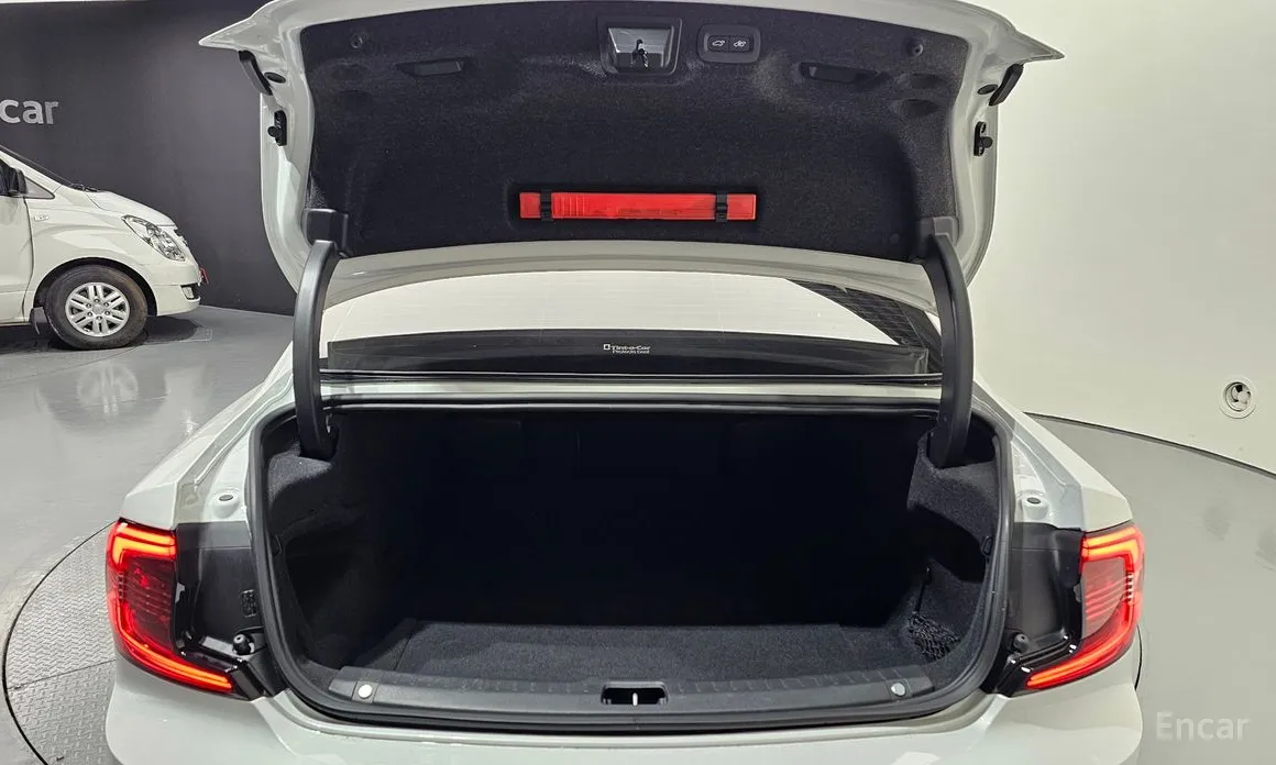 Volvo S90 2016 B6 AWD Ultra Bright