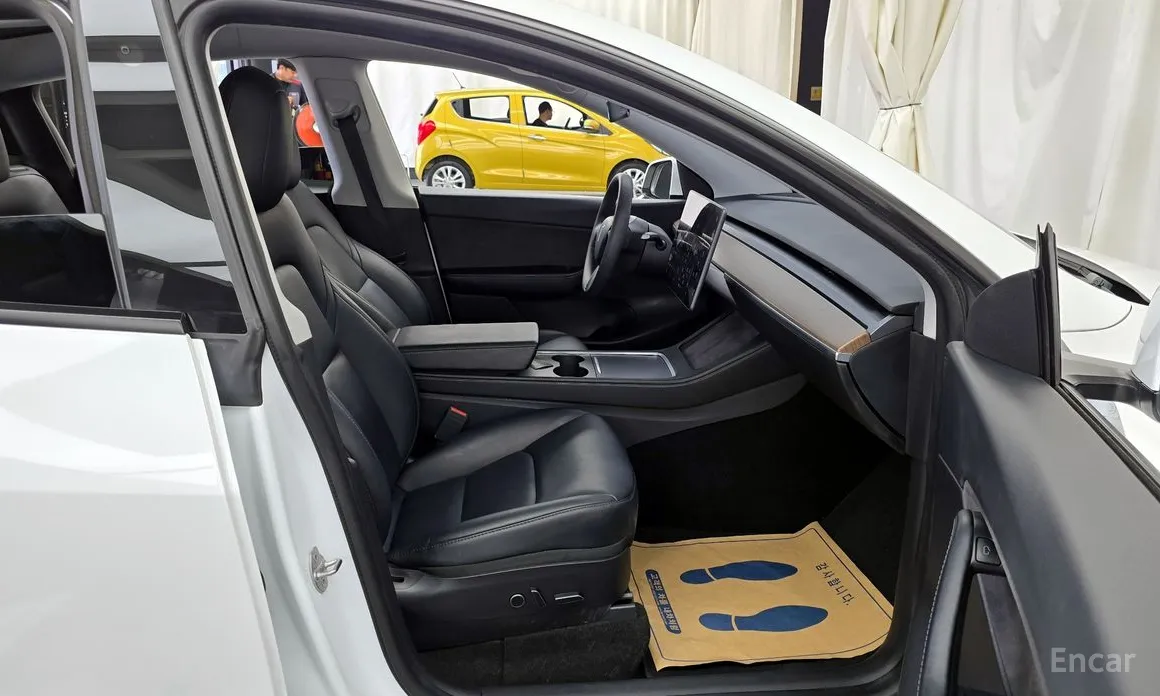 Tesla Model Y 2020 Standard Range