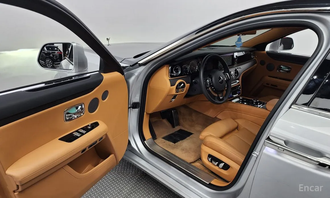 Rolls-Royce Ghost 2020 6.7 EWB V12