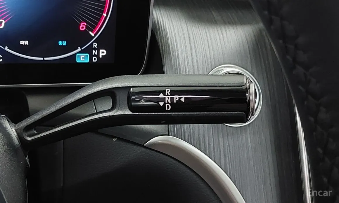 Mercedes-Benz GLC-Class 2023 GLC220 d 4MATIC