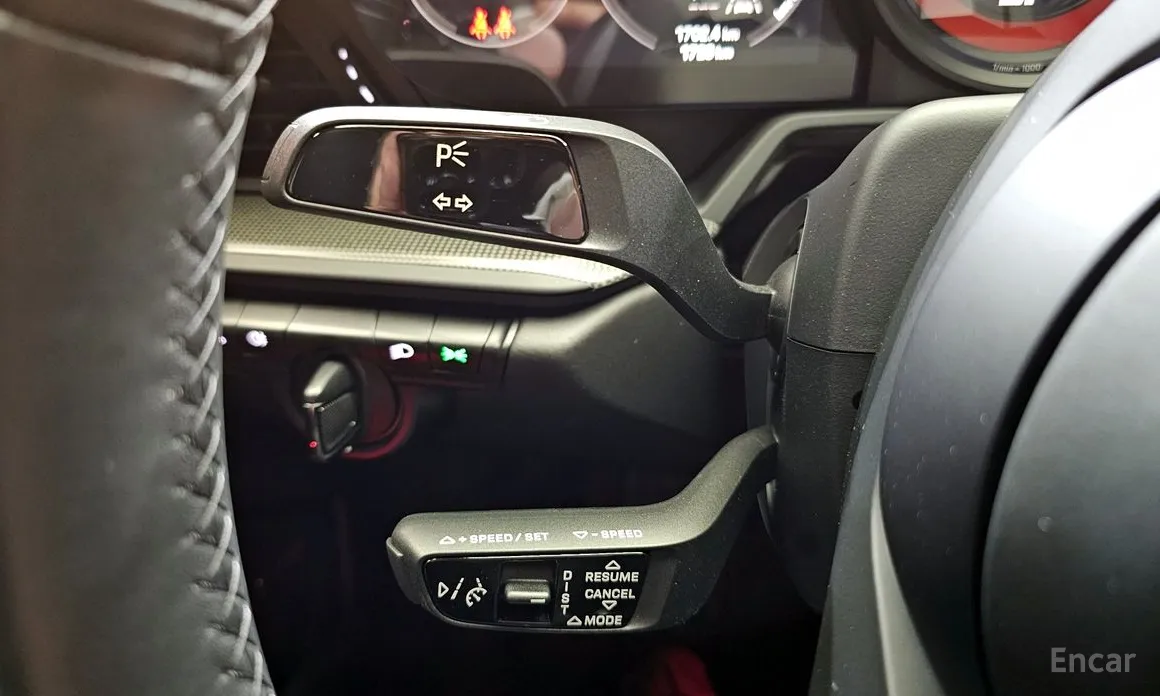 Porsche 911 2019 Carrera 4 GTS