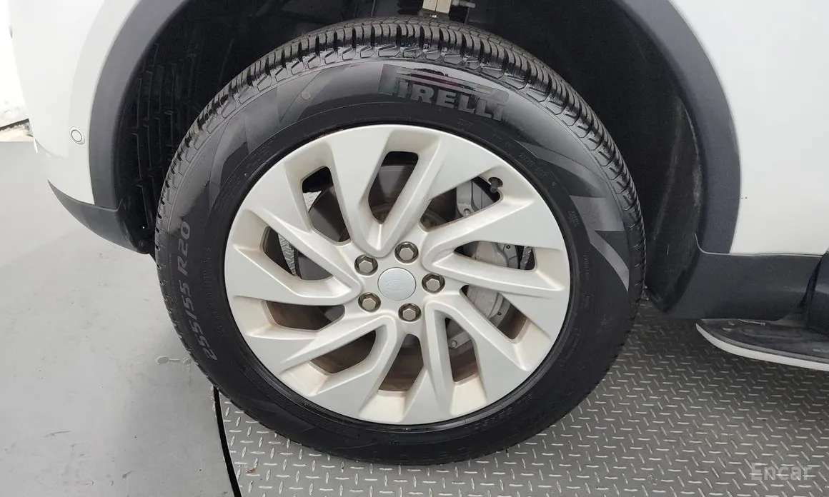 Land Rover Discovery 2017 2.0 P300 S