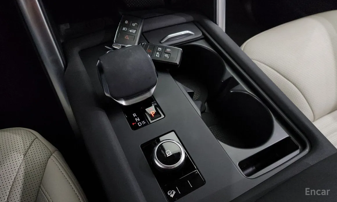 Land Rover Discovery 2017 2.0 P300 S