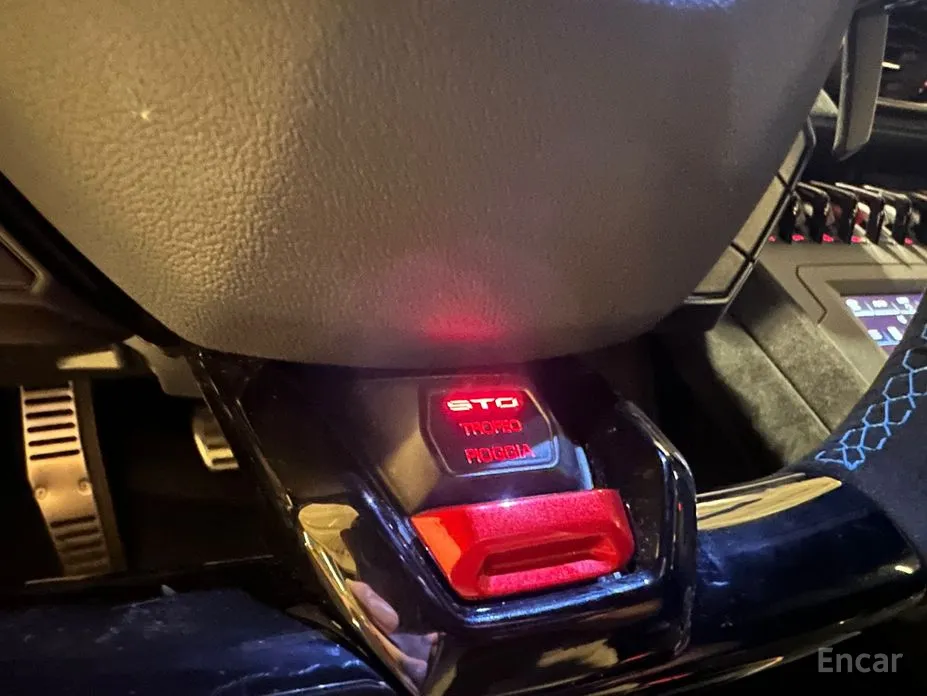 Lamborghini Huracan 2014 LP640-2 STO