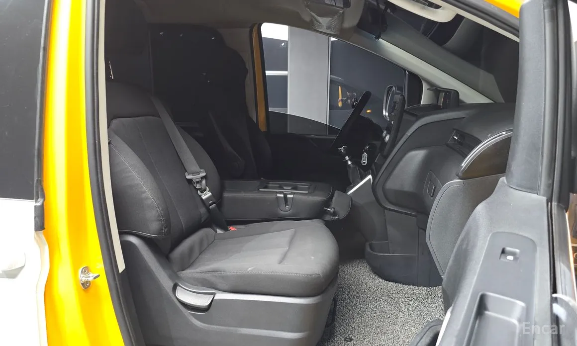 Hyundai Staria 2021 Tourer 11-Seater