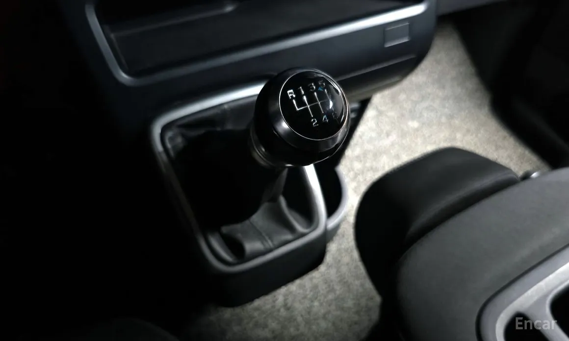 Hyundai Staria 2021 Tourer 11-Seater