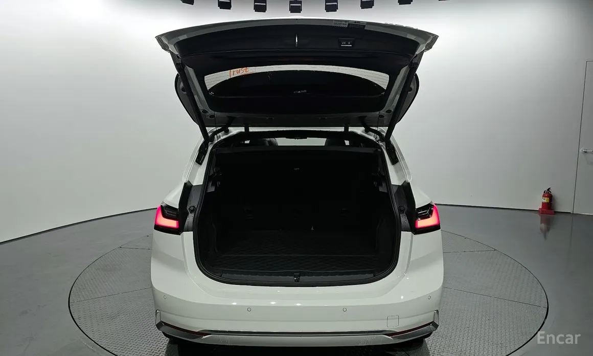 BMW 2 Series 2022 220i Luxury