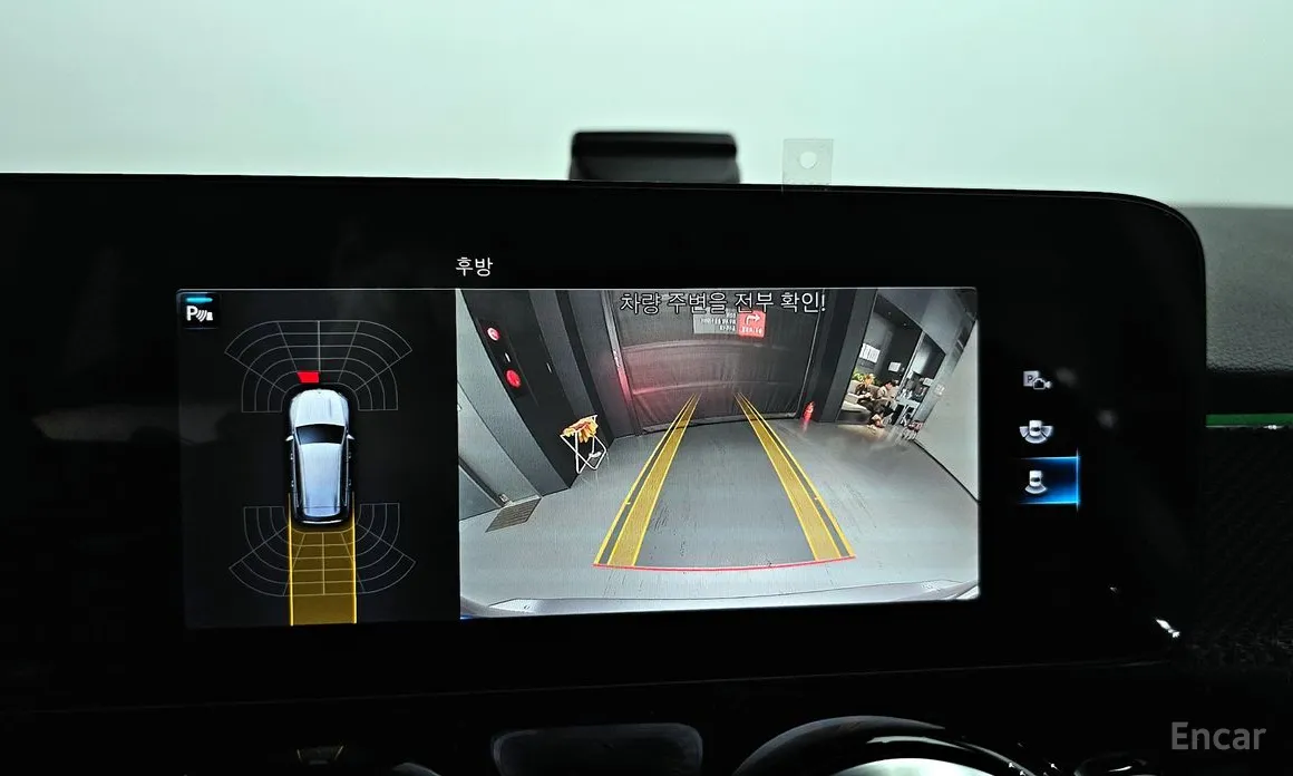 Mercedes-Benz GLB-Class 2020 AMG GLB35 4MATIC