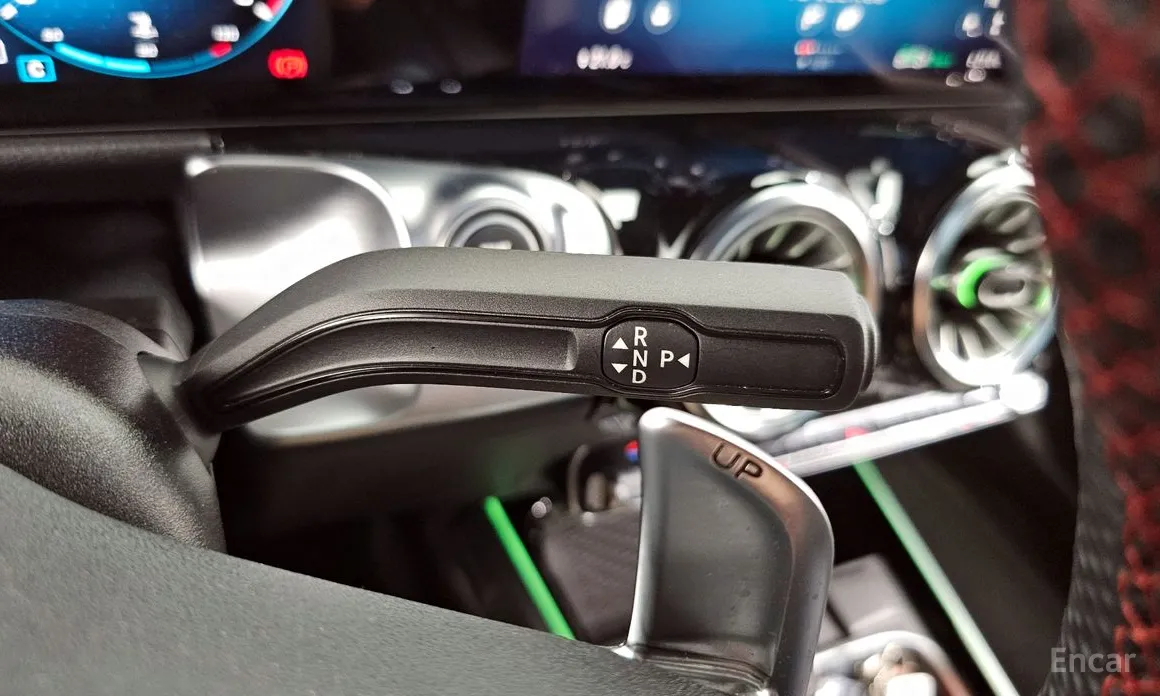 Mercedes-Benz GLB-Class 2020 AMG GLB35 4MATIC