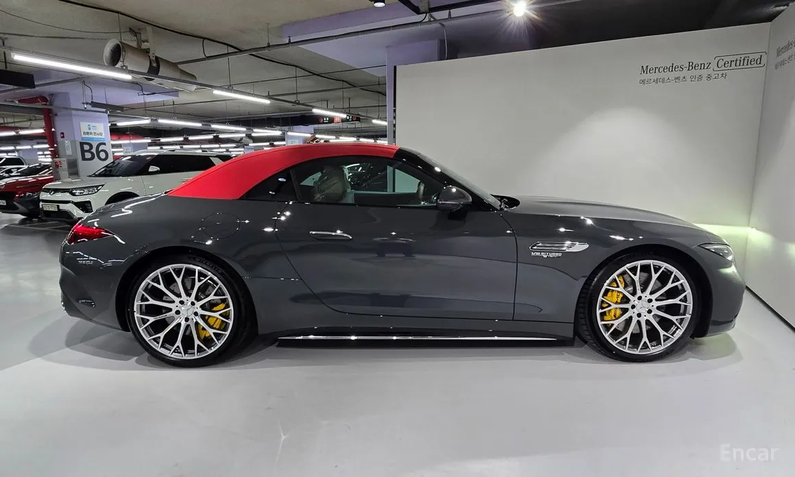 Mercedes-Benz SL-Class 2023 AMG SL63 4MATIC+ Manufaktur