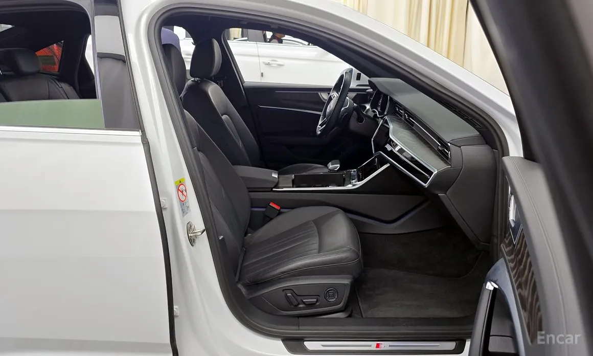 Audi A6 2019 45 TFSI Quattro Premium