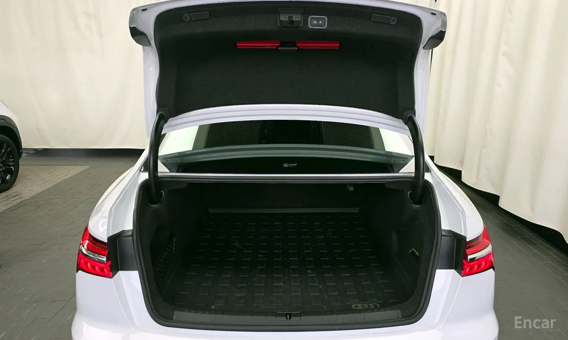 Audi A6 2019 45 TFSI Quattro Premium