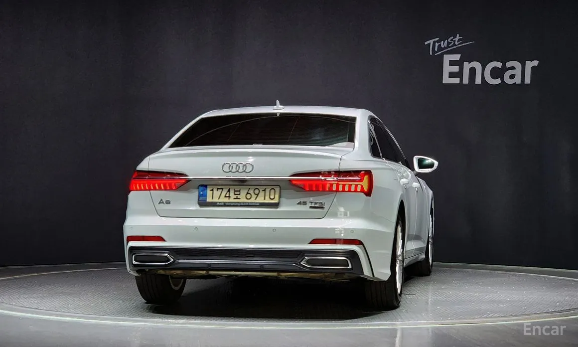 Audi A6 2019 45 TFSI Quattro Premium