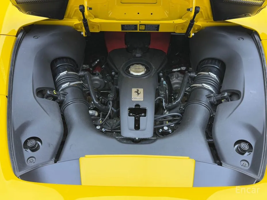 Ferrari F8 2019 3.9 V8
