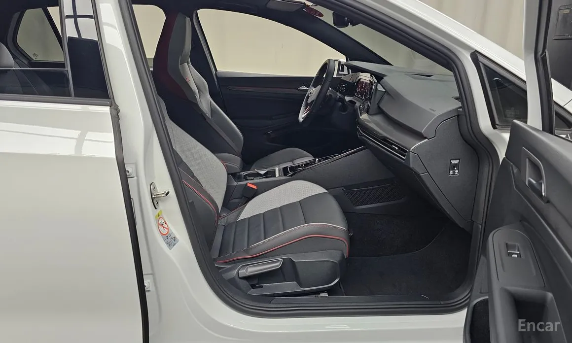 Volkswagen Golf 2022 2.0 GTI