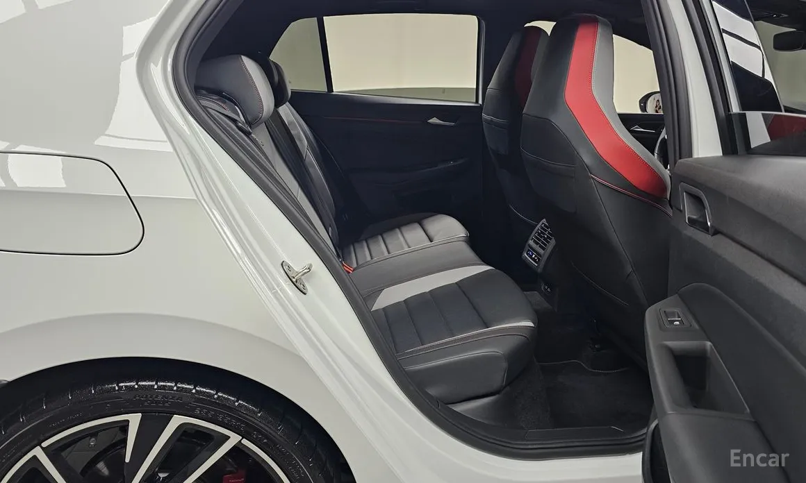 Volkswagen Golf 2022 2.0 GTI