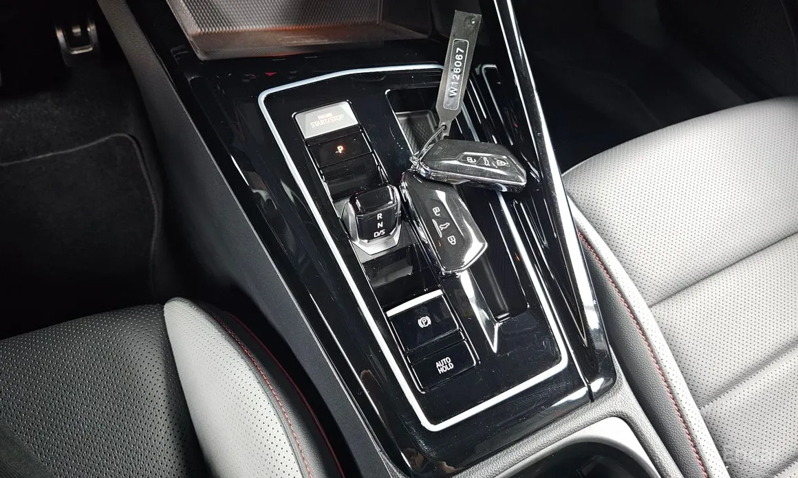 Volkswagen Golf 2022 2.0 GTI