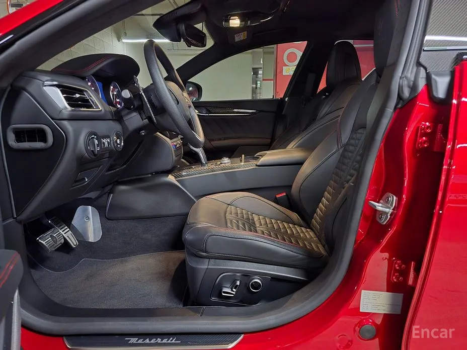 Maserati Ghibli 2013 Trofeo