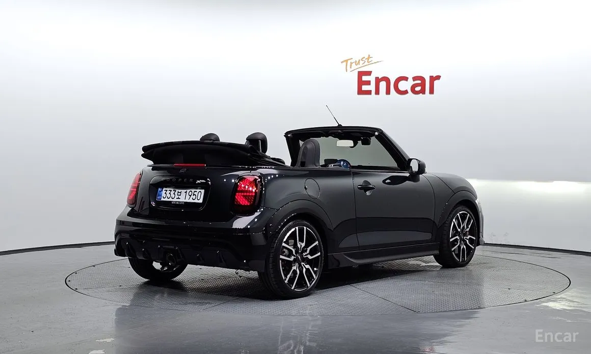 Mini Cooper Convertible 2025 JCW