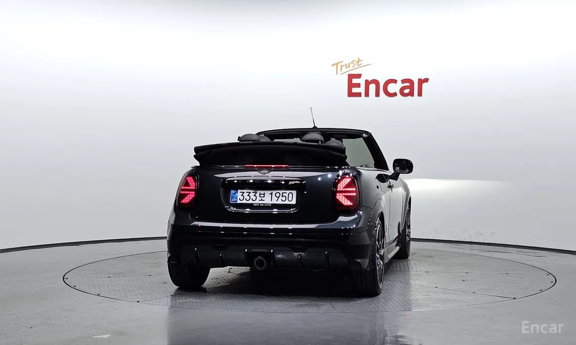 Mini Cooper Convertible 2025 JCW