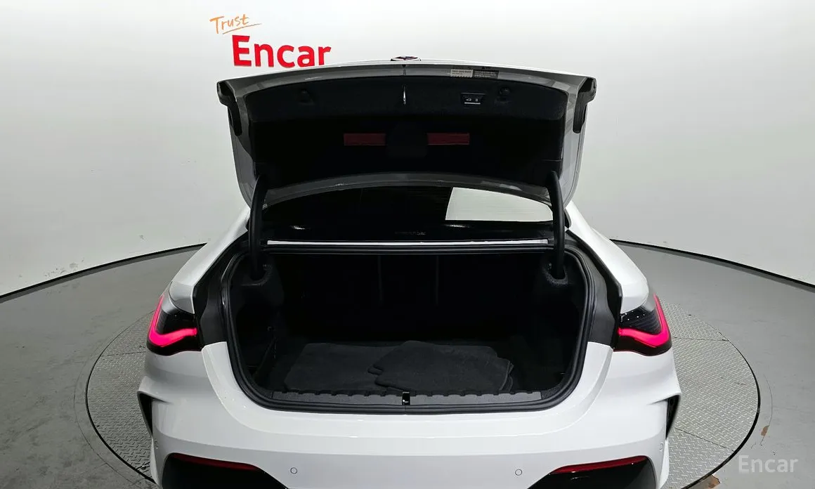 BMW 4 Series 2021 M440i xDrive Online Exclusive Coupe