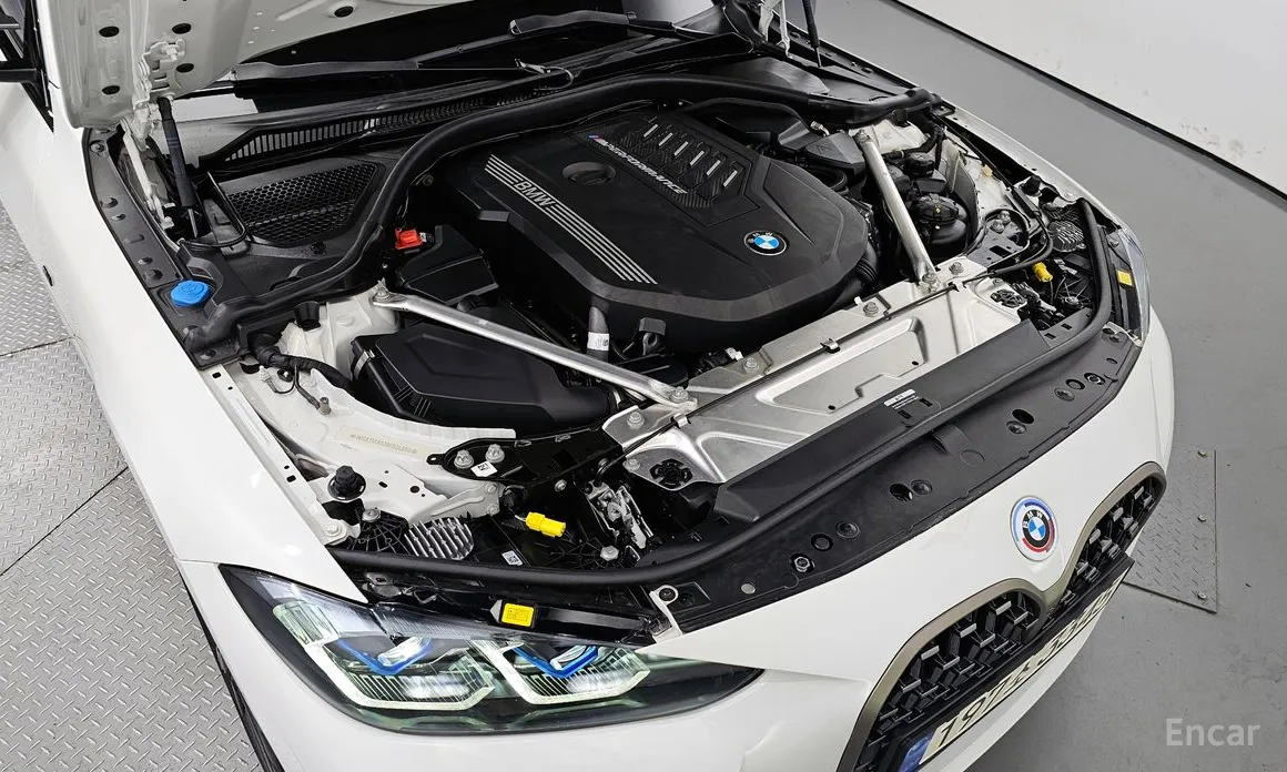 BMW 4 Series 2021 M440i xDrive Online Exclusive Coupe