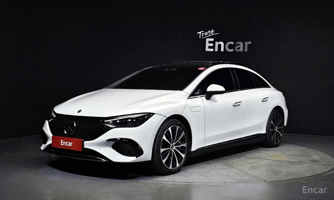 Mercedes-Benz EQE 2022 EQE350+