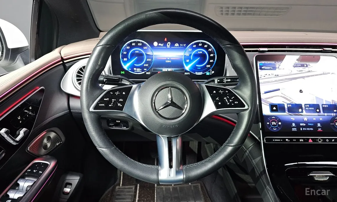 Mercedes-Benz EQE 2022 EQE350+