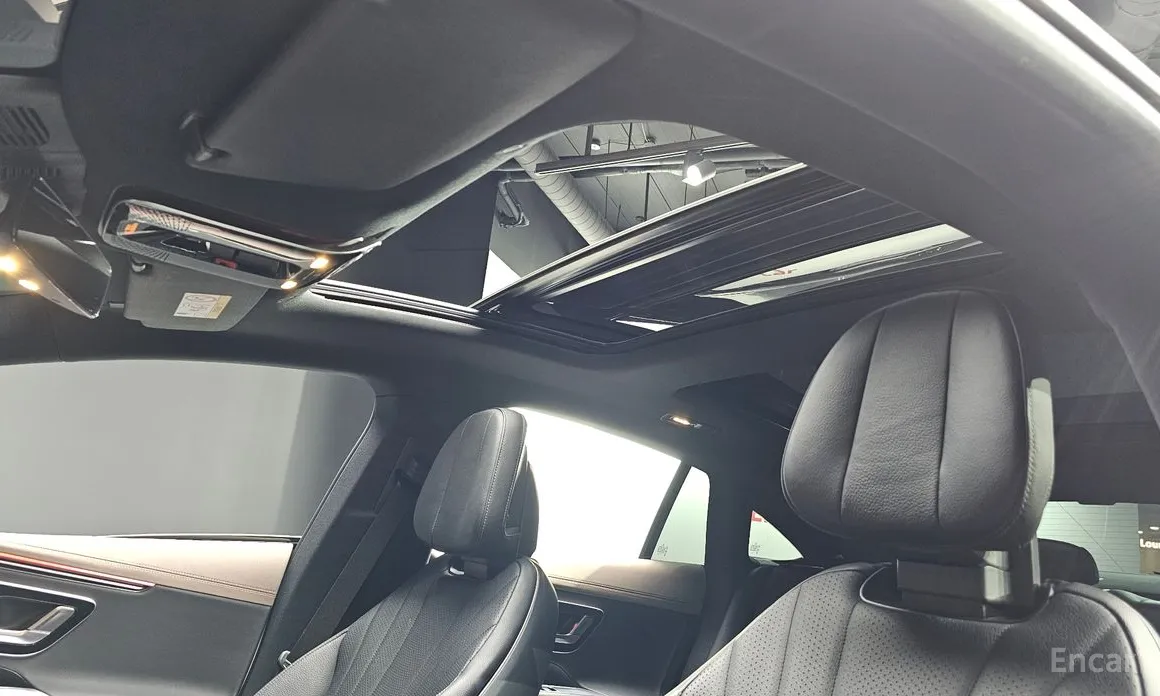 Mercedes-Benz EQE 2022 EQE350+