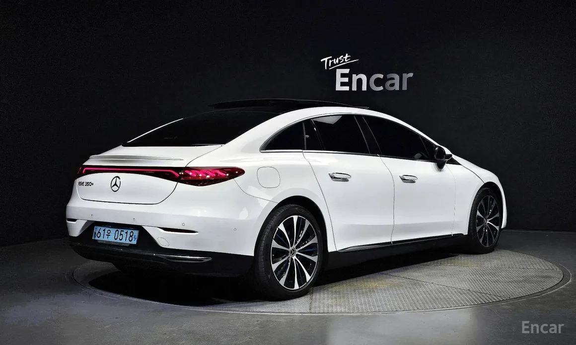 Mercedes-Benz EQE 2022 EQE350+